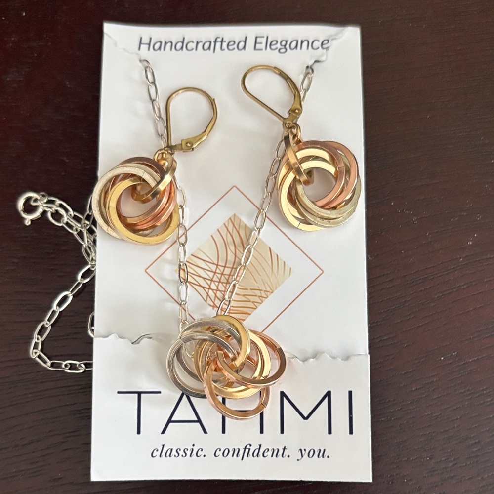 TAHIMI Gold and Silver Knot Jewelry Set